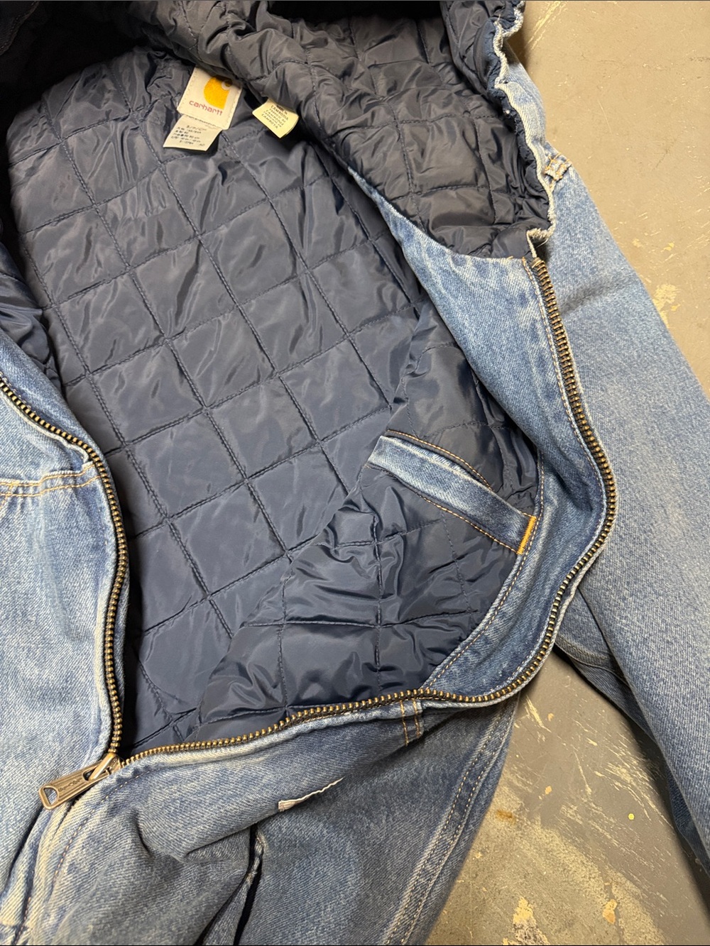 Levi’s jacket - Picture 7 of 7